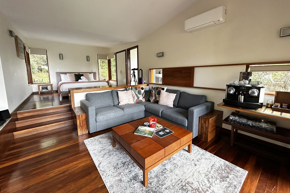 Montville Oceanview Cottages